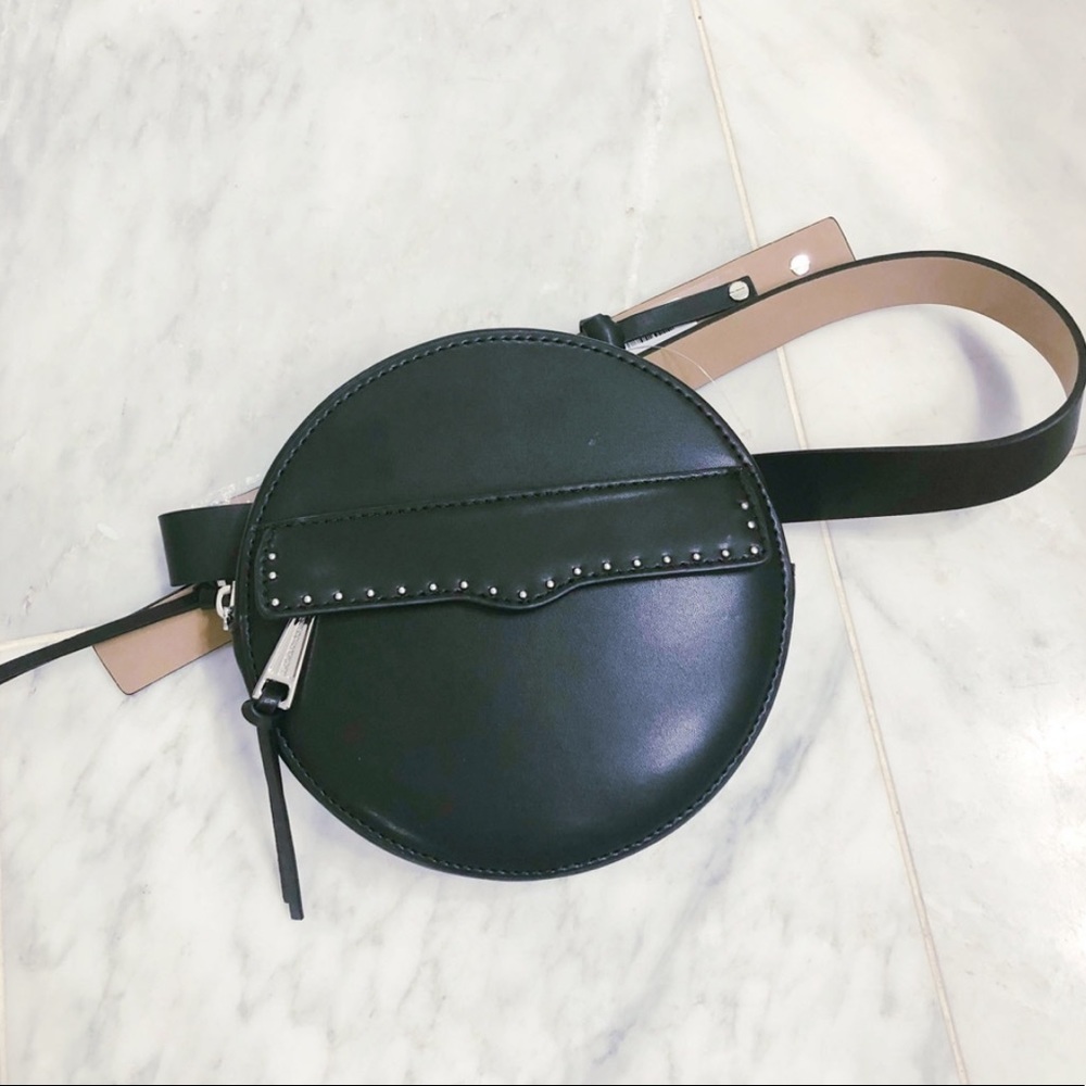 📌 Rebecca Minkoff “Lucy” Leather belt/cross bag